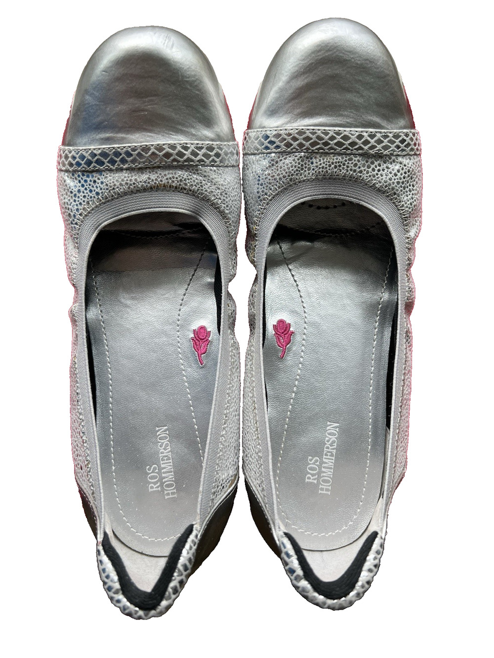 Ros Hommerson Silver Ballet Flats Textured Flexible Womans Size 8.5W